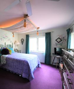 Ferdinand's Garden Suite in Blue Skies Inn Bed & Breakfast